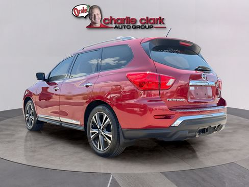 Used 2017 Nissan Pathfinder Platinum AWD/4WD image 3