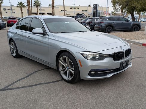 Used 2017 BMW 330i Sedan image 7