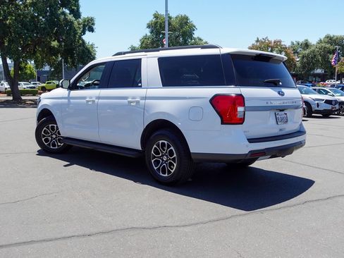 Used 2024 Ford Expedition Max XLT AWD/4WD image 9
