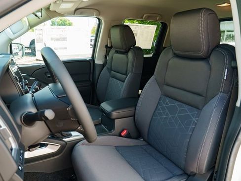 New 2025 Nissan Frontier SV w/ SV Convenience Package image 23