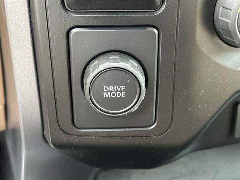 Used 2023 Ford F150 XLT image 34