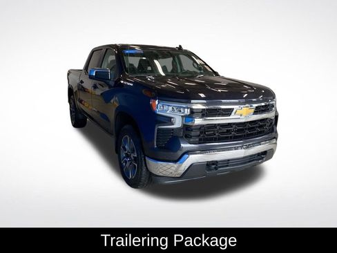 Used 2024 Chevrolet Silverado 1500 LT AWD/4WD image 3