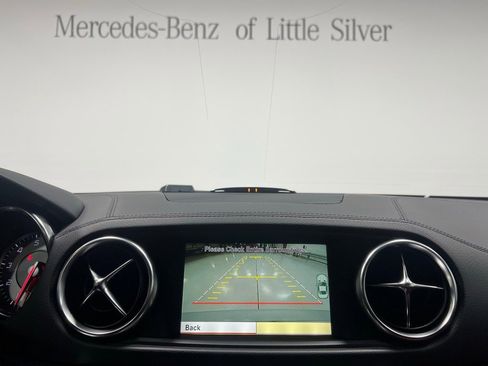 Used 2013 Mercedes-Benz SL 550 image 33