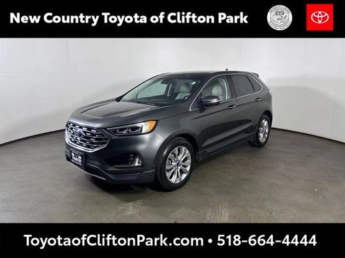 Used 2019 Ford Edge Titanium w/ Equipment Group 301A AWD/4WD image 7