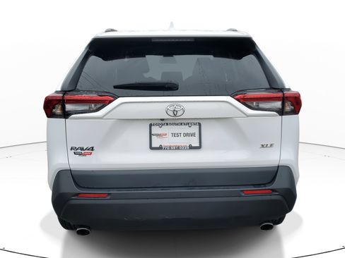 Used 2023 Toyota RAV4 XLE image 5