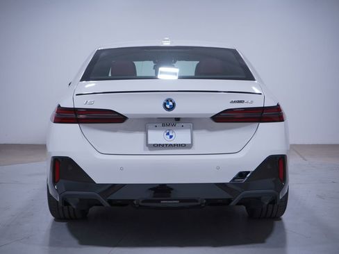 New 2026 BMW i5 eDrive40 w/ M Sport Package image 5