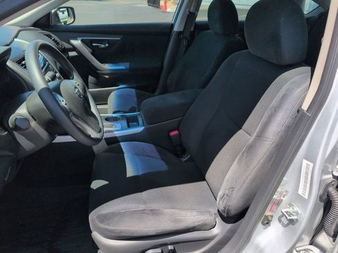 Used 2015 Nissan Altima 2.5 S w/ Power Driver Seat Package FWD image 14