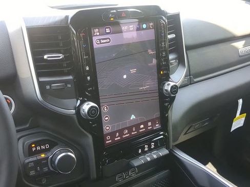 New 2026 RAM 1500 4x4 Crew Cab image 26