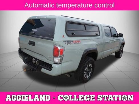 Used 2022 Toyota Tacoma TRD Off-Road w/ Technology Package image 4