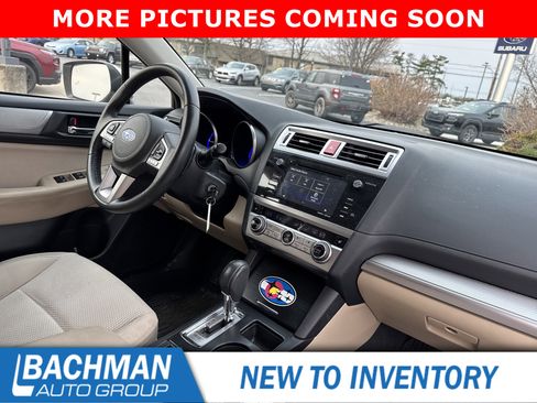 Used 2017 Subaru Outback 2.5i Premium image 6