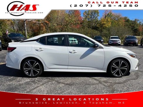 Used 2022 Nissan Sentra SR w/ SR Premium Package image 7