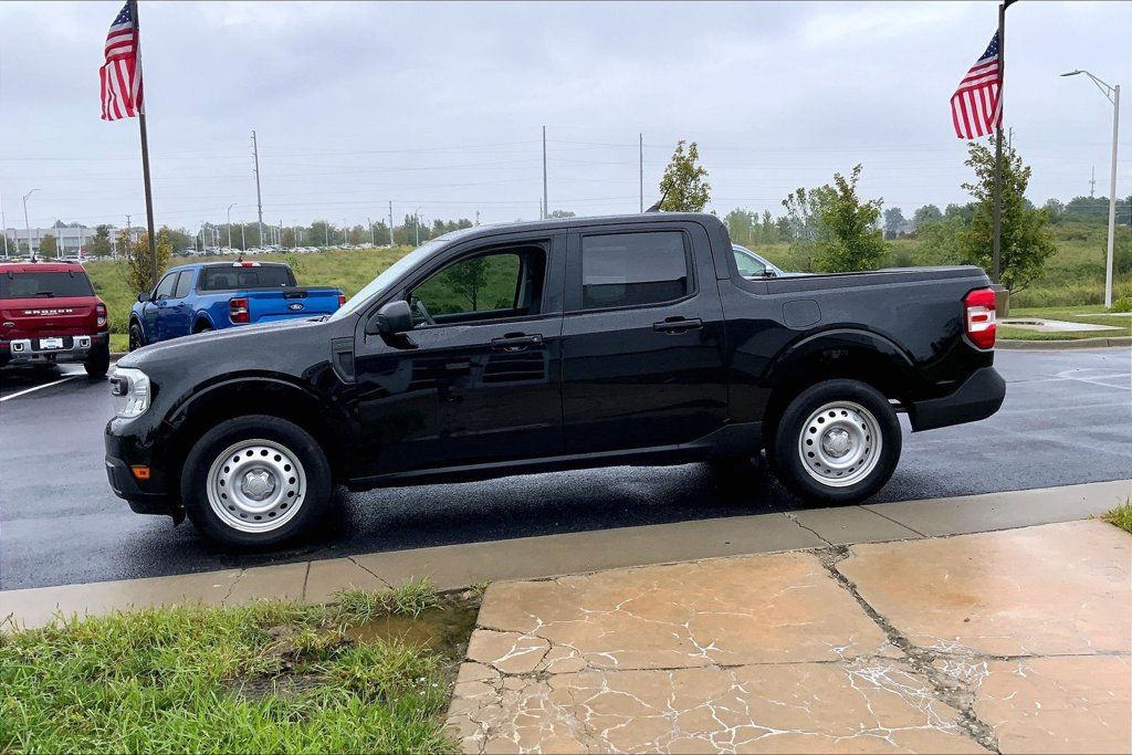 Used 2024 Ford Maverick XL FWD image 12