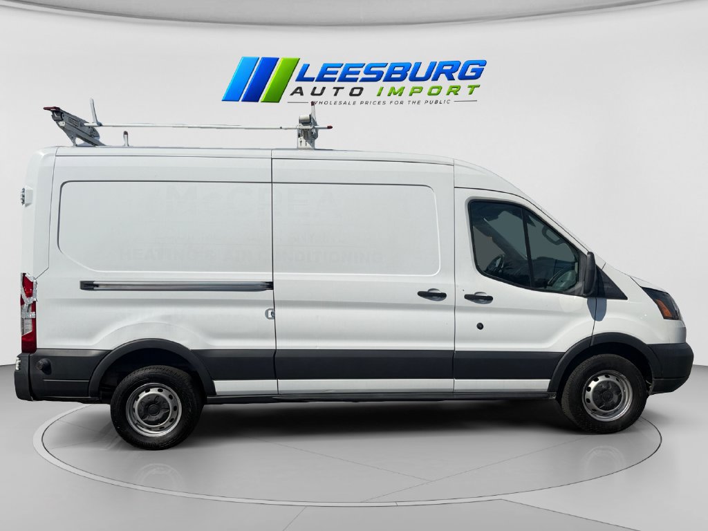 Used 2018 Ford Transit 250 148 Medium Roof RWD image 4
