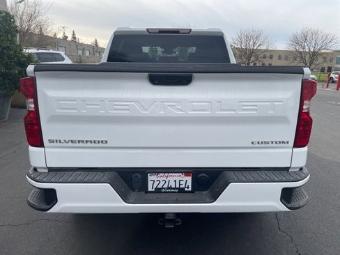 Used 2022 Chevrolet Silverado 1500 Custom image 5