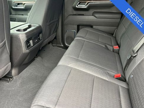 Used 2025 Chevrolet Silverado 1500 LT Trail Boss w/ LPO, Dark Essentials Package AWD/4WD image 13