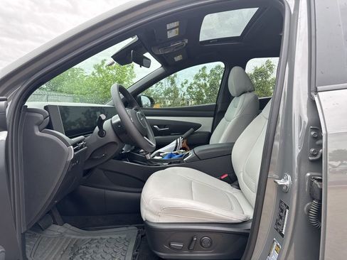 Used 2025 Hyundai Santa Cruz SEL image 12