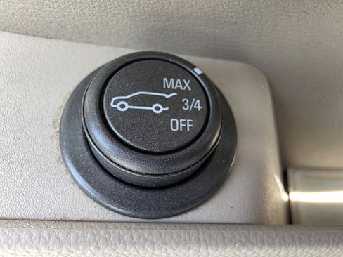 Used 2011 Cadillac SRX Luxury FWD image 11