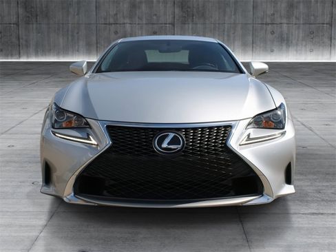 Used 2016 Lexus RC 200t image 9