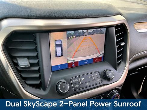 Used 2017 GMC Acadia Denali w/ Technology Package AWD/4WD image 18