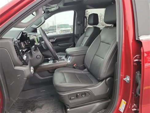 Certified 2023 GMC Sierra 1500 SLT w/ SLT Premium Package image 5