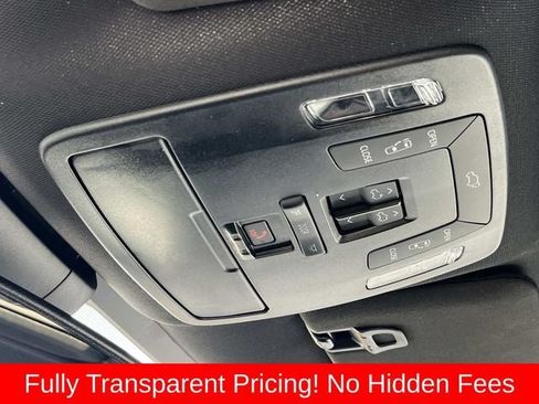 Used 2025 Toyota Sienna XSE AWD/4WD image 33