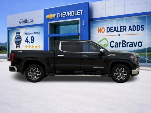 Used 2024 GMC Sierra 1500 SLT w/ SLT Premium Plus Package AWD/4WD image 8
