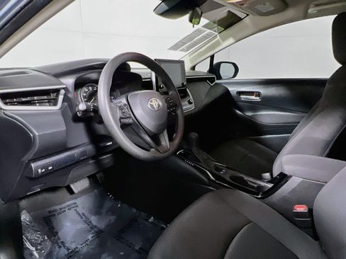 Used 2020 Toyota Corolla LE FWD image 30