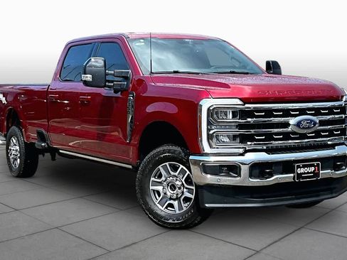 Used 2025 Ford F350 Lariat w/ Lariat Ultimate Package AWD/4WD image 3
