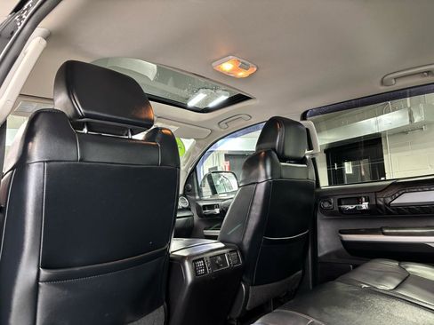 Used 2016 Toyota Tundra Platinum image 29