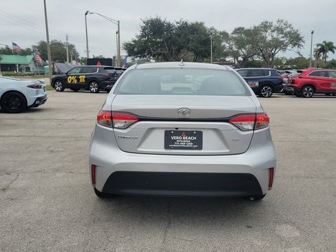 Used 2024 Toyota Corolla LE image 5