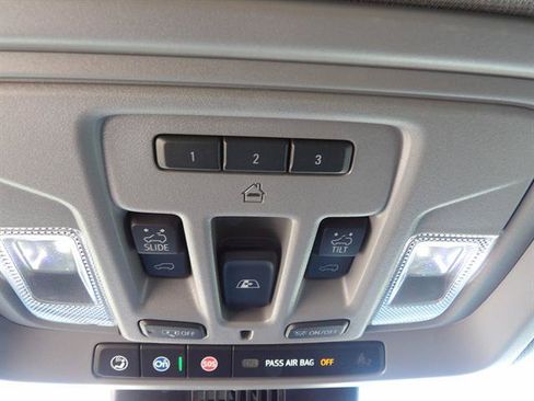 Used 2025 GMC Sierra 3500 Denali Ultimate AWD/4WD image 12