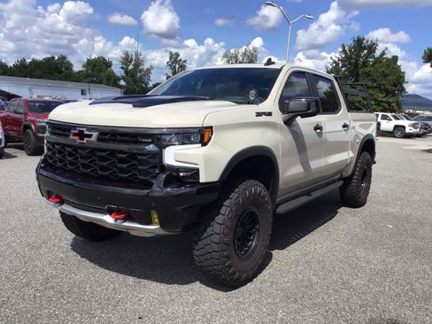 Used 2026 Chevrolet Silverado 1500 ZR2 AWD/4WD image 2