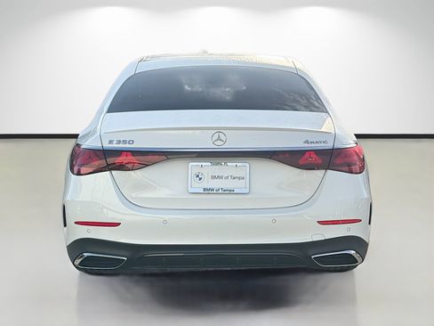 Used 2024 Mercedes-Benz E 350 4MATIC Sedan image 4