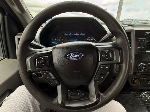 Used 2017 Ford F550 2WD Regular Cab Super Duty image 20