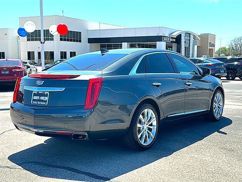 Used 2017 Cadillac XTS Luxury image 8