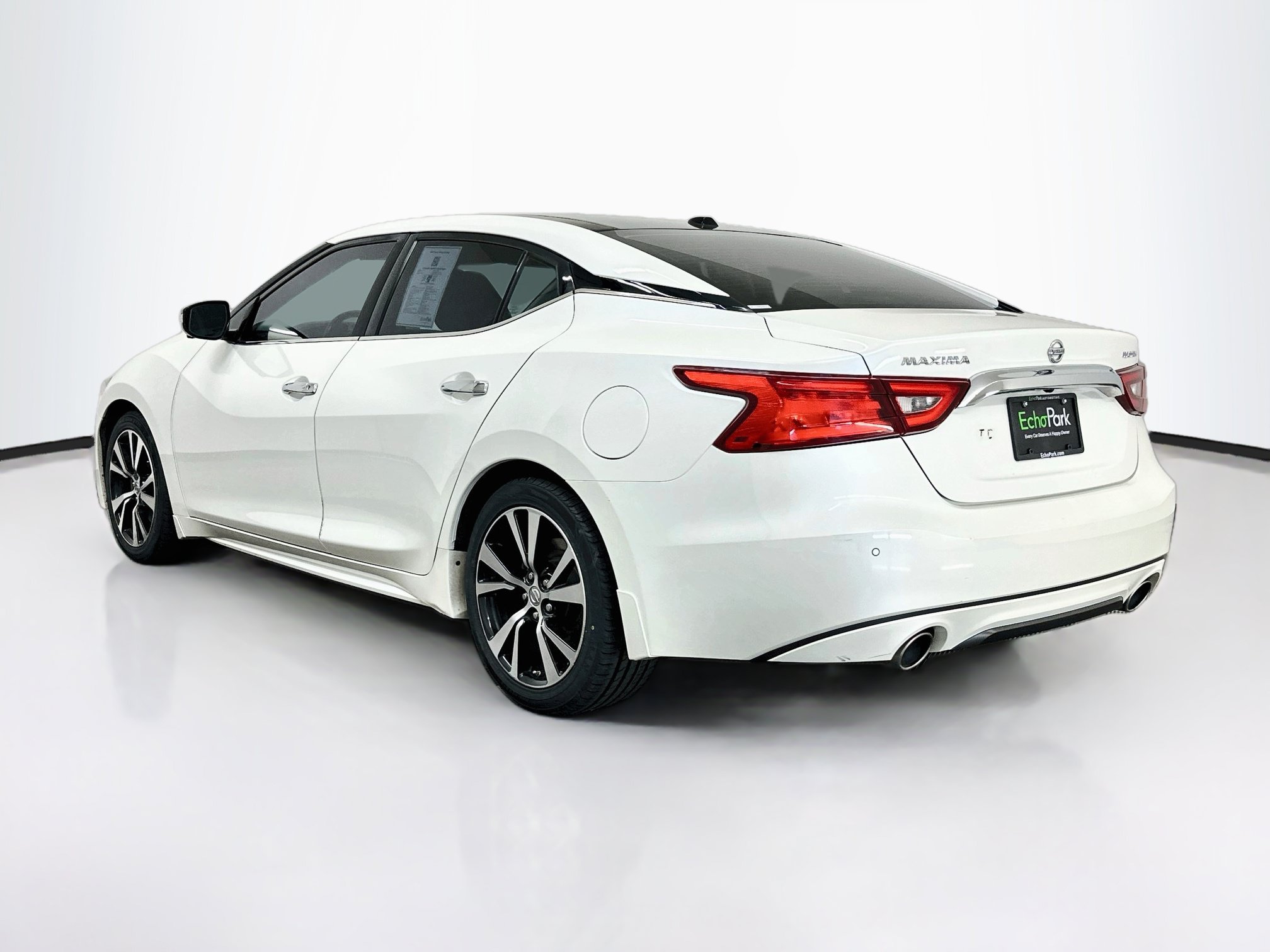 Used 2018 Nissan Maxima Platinum FWD image 5