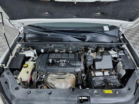 Used 2010 Toyota RAV4 Limited image 34