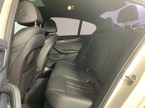 Used 2018 BMW 530i xDrive image 33