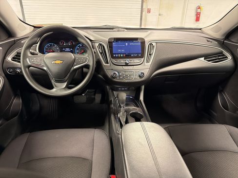 Used 2025 Chevrolet Malibu LT FWD image 26