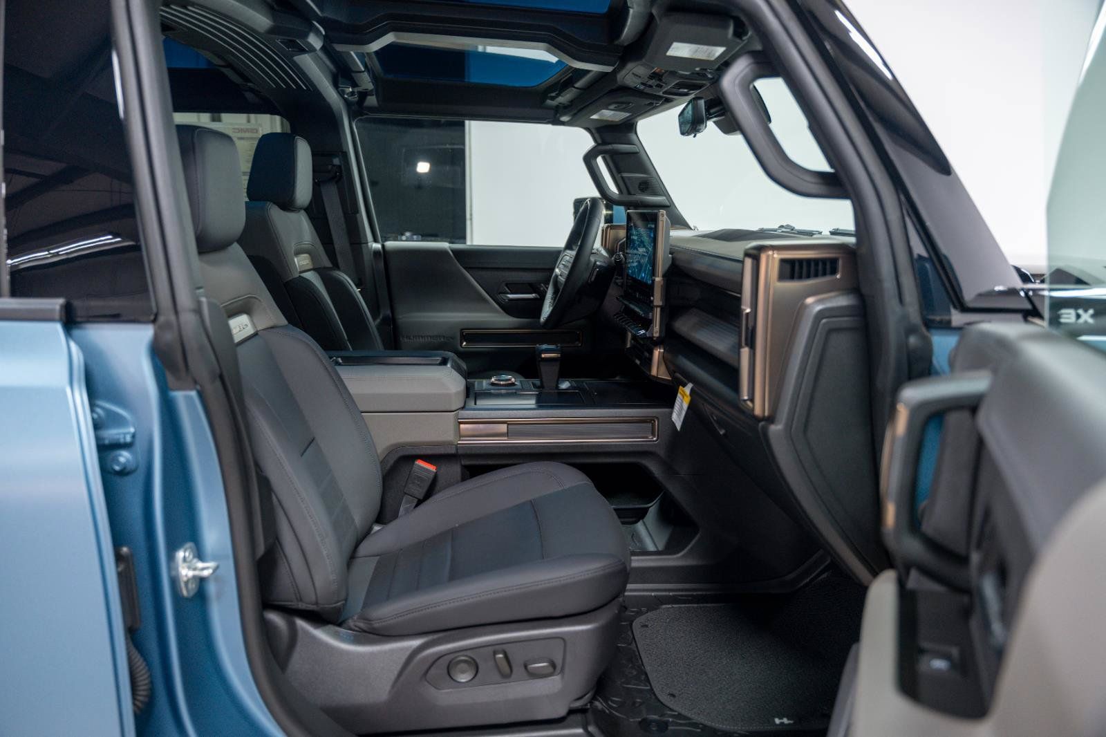 New 2024 GMC Hummer EV 3X w/ Omega Edition AWD/4WD image 18