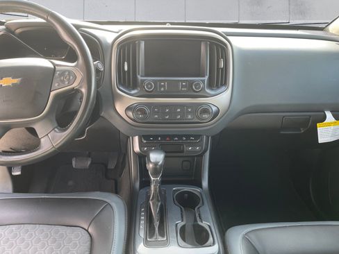 Used 2022 Chevrolet Colorado Z71 image 11