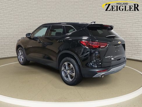 Used 2023 Chevrolet Blazer LT w/ Driver Confidence Package image 7