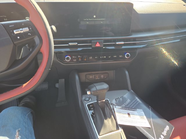 New 2026 Kia Sportage SX FWD image 2