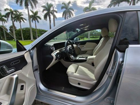 Used 2025 Mercedes-Benz CLA 250 4MATIC image 5