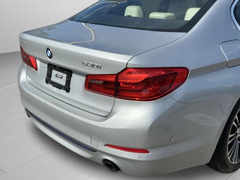Used 2019 BMW 530i w/ Premium Package image 39