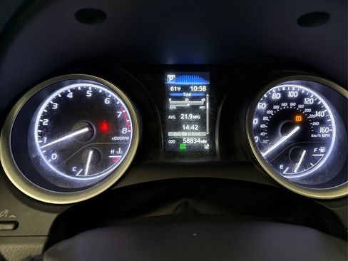 Used 2022 Toyota Camry LE FWD image 37