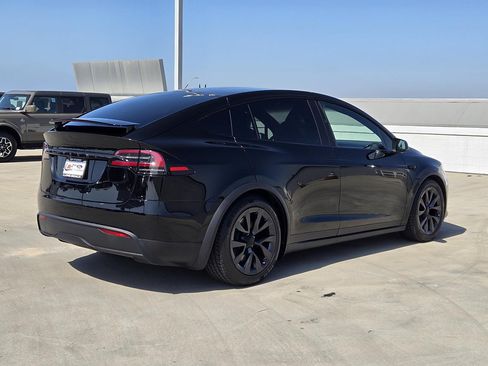 Used 2024 Tesla Model X AWD/4WD image 4