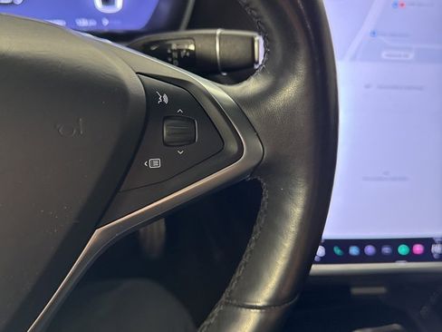 Used 2018 Tesla Model X P100D image 32