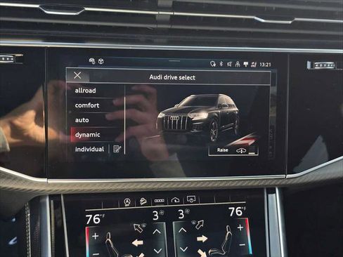 Used 2025 Audi SQ7 Premium Plus image 33