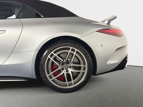 Used 2022 Mercedes-Benz SL 55 AMG 4MATIC image 14